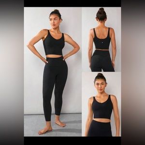 Glowmode feather fit active tank, size large, NWOT